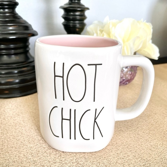 🆕Rae Dunn Ceramic HOT CHICK Mug - Picture 1 of 1